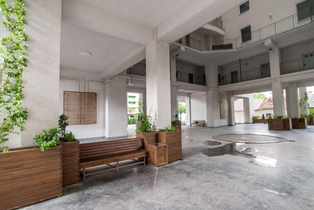 Grand Excelent New Ultra Central Apartments Chişinău Eksteriør billede