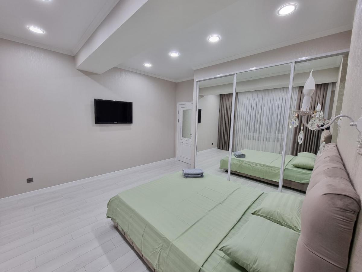 Grand Excelent New Ultra Central Apartments Chişinău Eksteriør billede