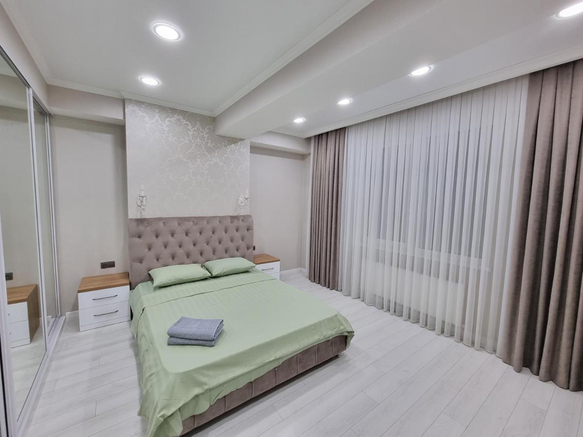 Grand Excelent New Ultra Central Apartments Chişinău Eksteriør billede